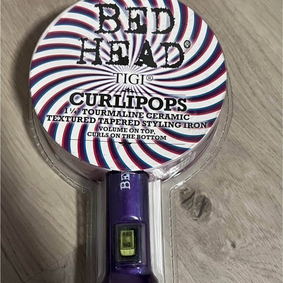 Bed Head Curlipops 1 1/4” Tourmaline Ceramic Textured Tapered Styling Iron - Picture 3 of 5